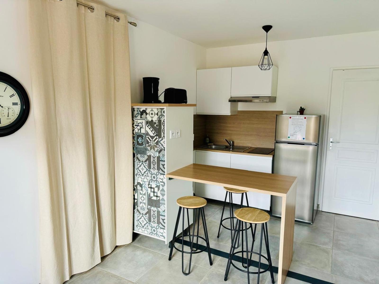 Studio Avec Exterieur Ombrage Saint-Marcel-lès-Valence Eksteriør billede